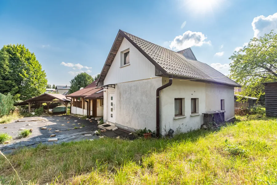 NA PREDAJ RODINNÝ DOM S 3 BYTOVÝMI JEDNOTKAMI, OBEC TELGÁRT
